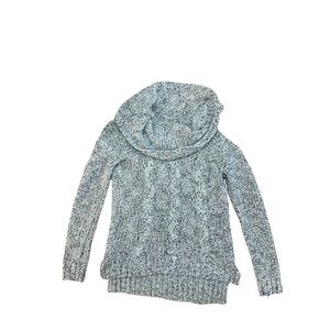 Kenzie long high/low sweater -small-in light gray knit with cowl